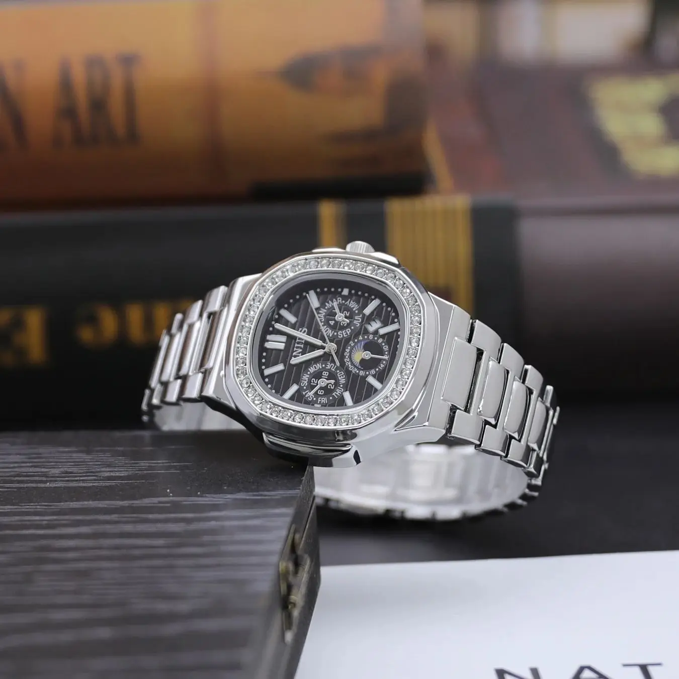 Квадратные мужские часы серии Nautilus, инкрустированные бриллиантами, дизайн скелета, водонепроницаемые, светящиеся, календарь, высокое эстетическое значение, легкая роскошь, модные, деловые, уникальные, универсальные, красивые, модные мужские наручные часы