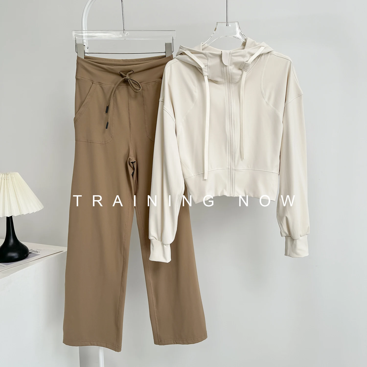 

High-looking sports suit for women in autumn and winter hooded slimming Pilates yoga jacket casual running fitness trousers
