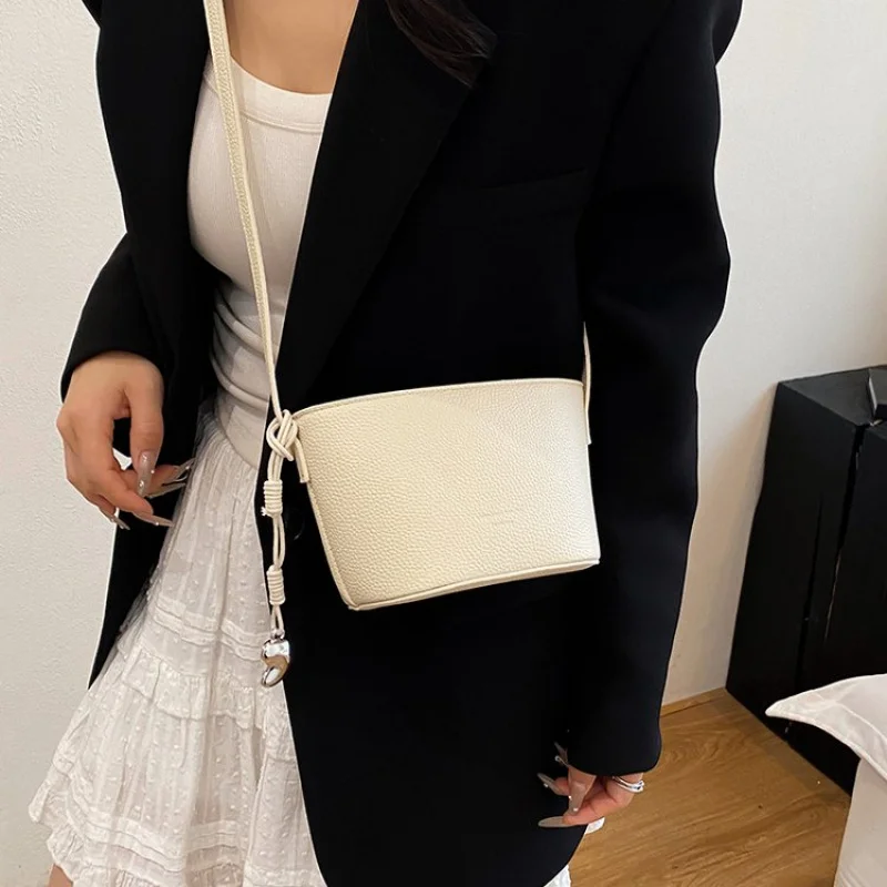 

High Quality Faux Leather Ladies Messenger Bag Crossbody Shoulder Handbag For Women Practical Designer Classic Fashion