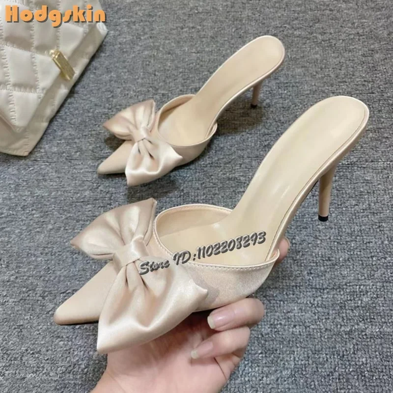 Pantofole sexy con fiocco leopardato Sandali con tacco alto poco profondi in raso di seta con punta a punta 2025 Nuove donne estive all'aperto Scarpe a spillo