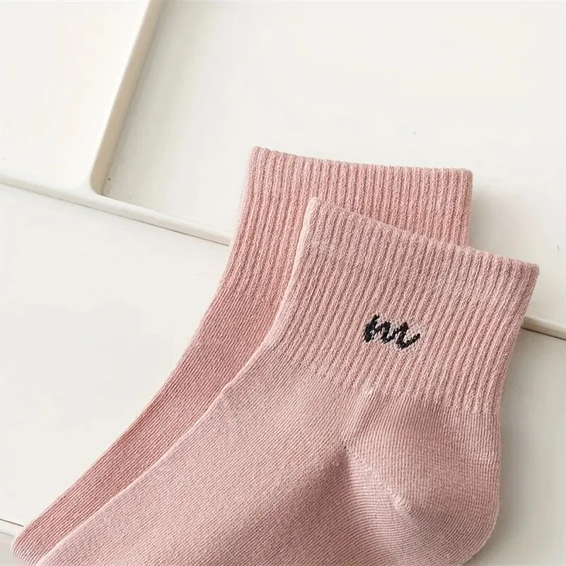 5 Pairs Letter Print Socks Comfy & Breathable Sports Short Socks Women\'s Stockings & Hosiery Soft & Comfy All-match Short Socks