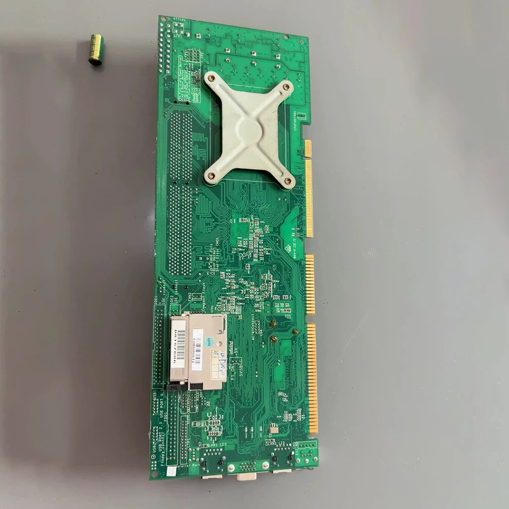 

Промышленная материнская плата для систем управления со стабильной производительностью FSB-860B REV A1