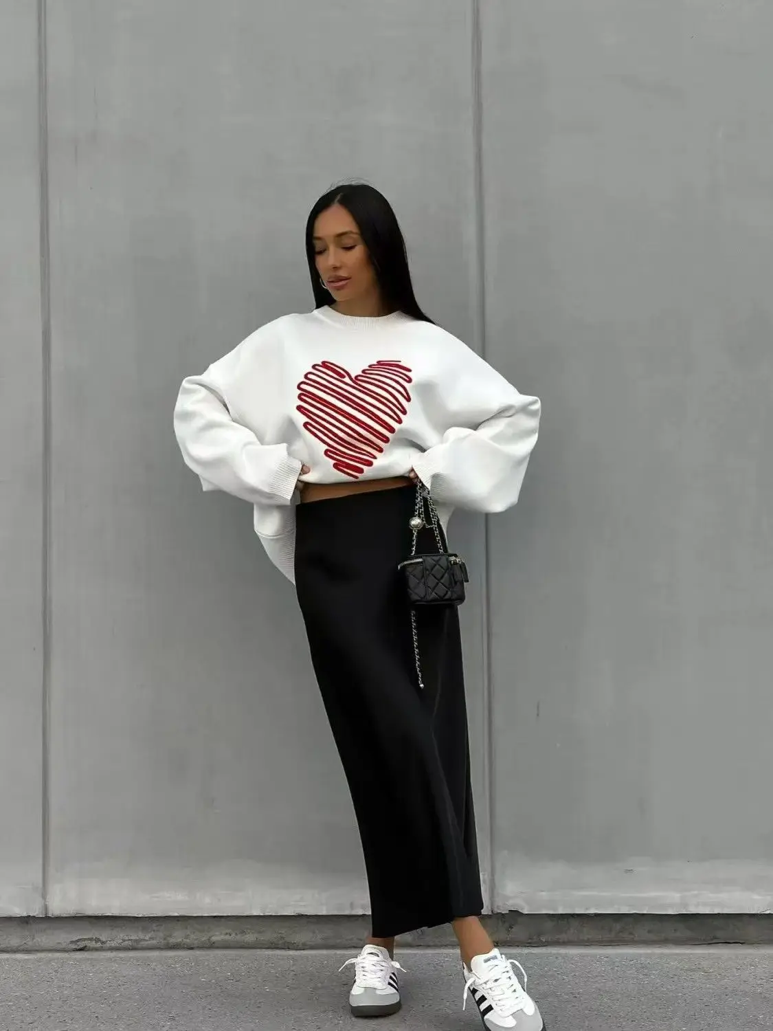 100% Pure Cotton Autumn And Winter Women's Line Love Pattern White Round Neck Sports  Retro Casual Thick Loose Pullover