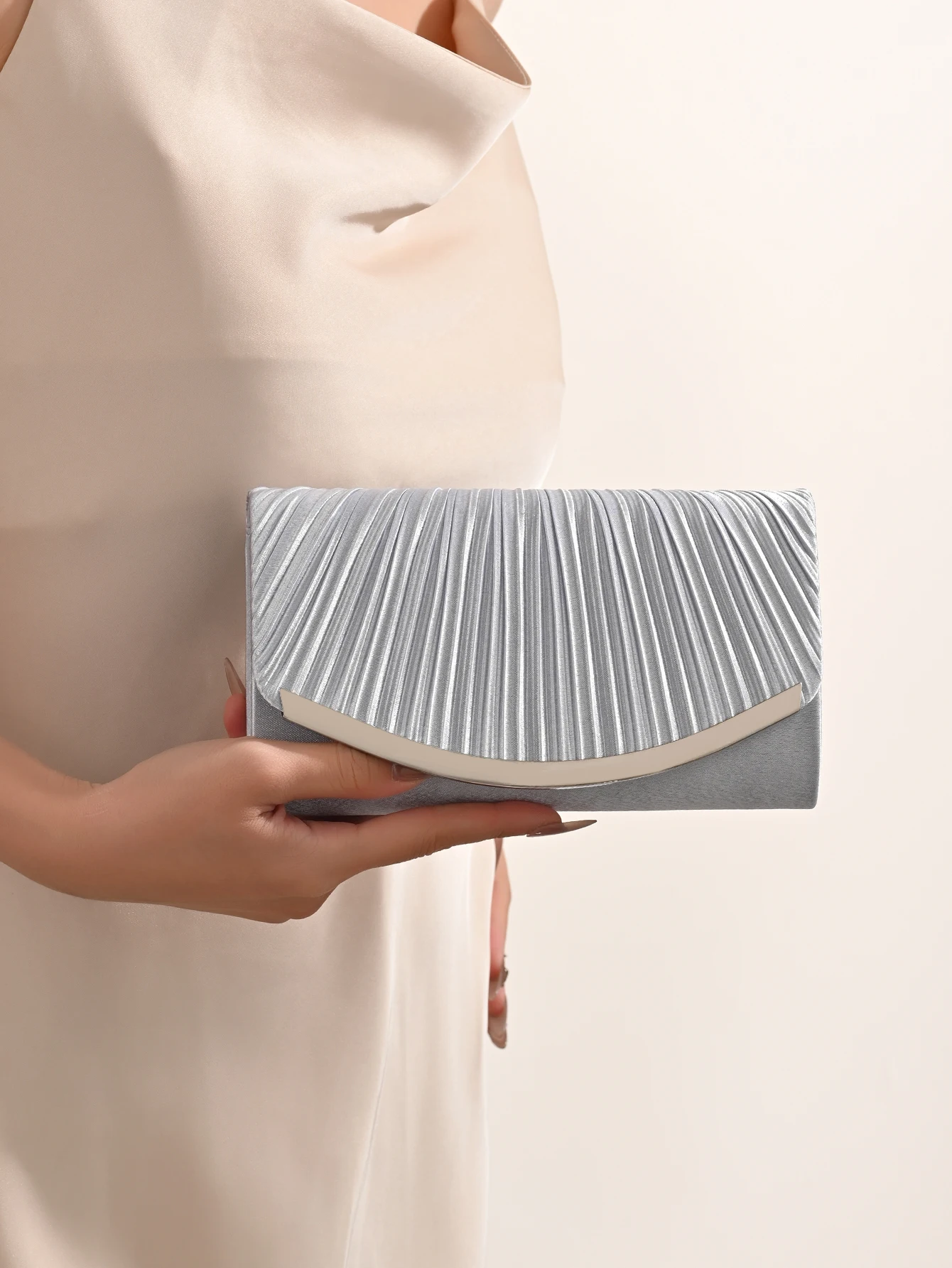 Elegant Pleated Evening Bag, Solid Color Textured Envelope Dinner Bag, Perfect Clutch For Party, Wedding And Banquet view 4