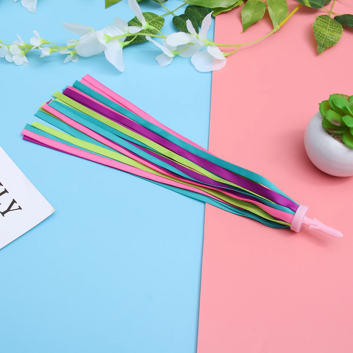 

2 Pairs Sparkly H Streamers for Kids Bikes Tricycles Scooters Streamers Carrier Accessories