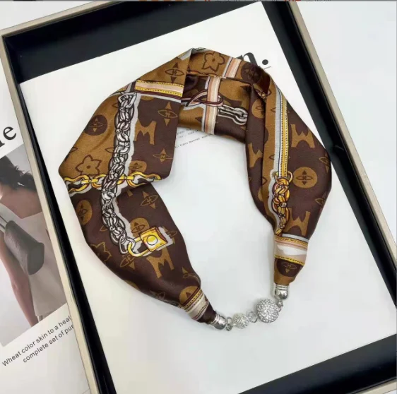 Versatile Scarf Magnetic Buckle Silk Scarf
