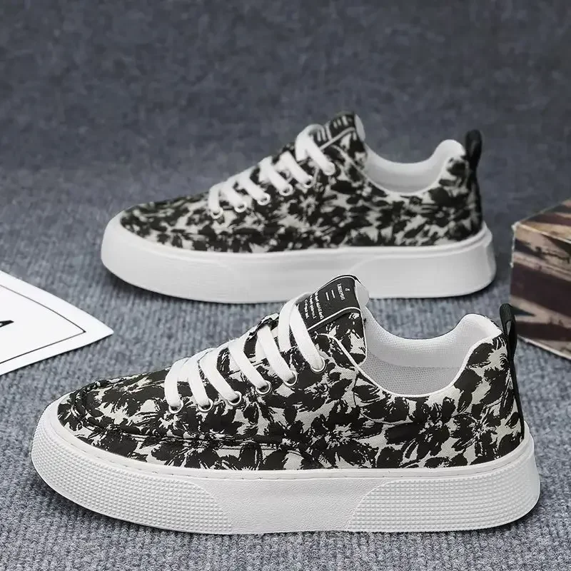 esigner أحذية الرجال المألوف عارضة المطبوعة الأحذية القماشية الصيف مريحة الدانتيل متابعة حذاء التزلج Zapatos De Hombre