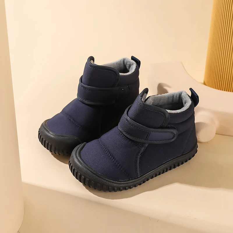 Kurze Winterstiefel für Kinder, rutschfeste, wasserdichte, weiche Plüschschuhe für Mädchen und Jungen, warme, wasserdichte Kindersneaker – Detail 10