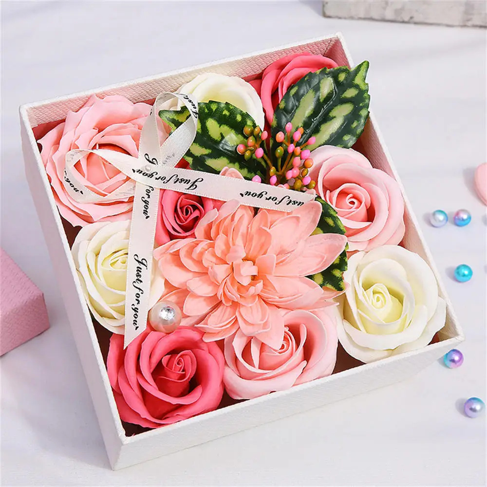 

Carnation Flower Bath Soap Blessing Card Flora Scented Roses Flower Soap for Valentine's Day Party Wedding Birthday Luxury Box