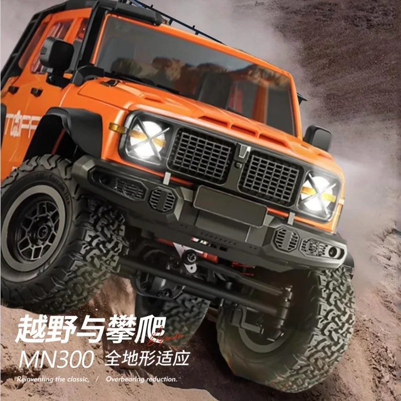 MN جديد دبابة مع جهاز للتحكم عن بُعد نموذج سيارة MN300 التحكم عن بعد الدفع الرباعي على الطرق الوعرة لعبة سيارة للبنين جديد وصول تسلق سيارات لعبة