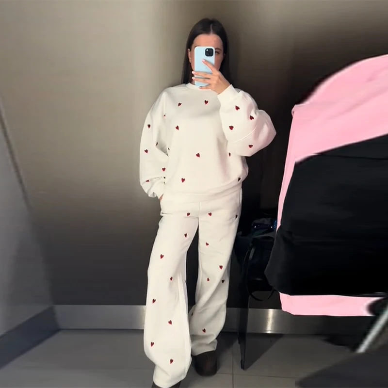 

Женский милый комплект из двух предметов Love Spot, модный топ с длинными рукавами и круглым вырезом, повседневные прямые брюки, женская одежда для пригородных поездок