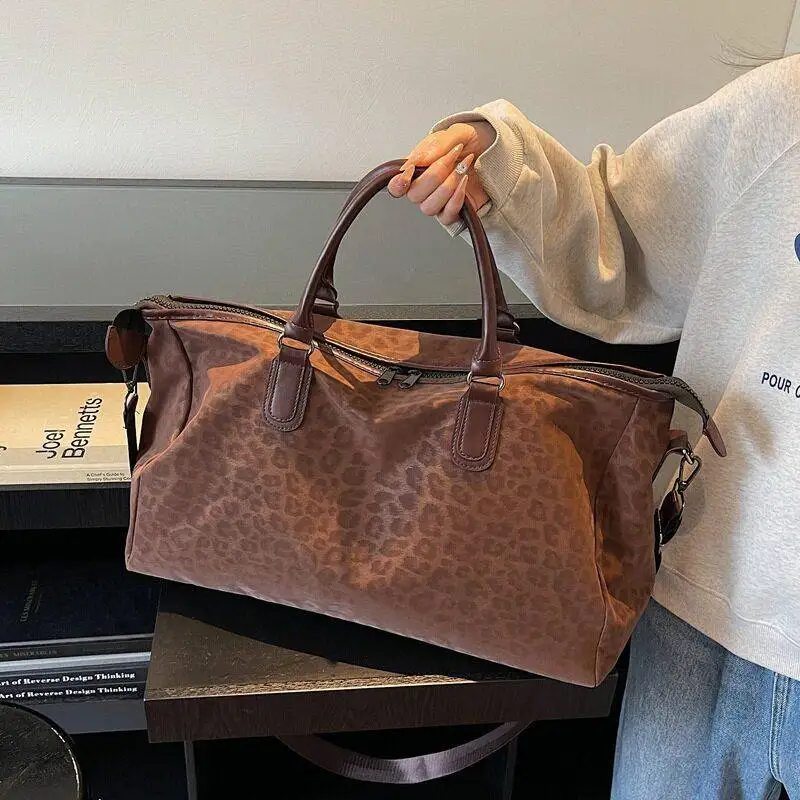 fashionable-large-capacity-leopard-print-shoulder-crossbody-women's-bag-travel-bag-stylish-trendy-handbag-outdoors-bag