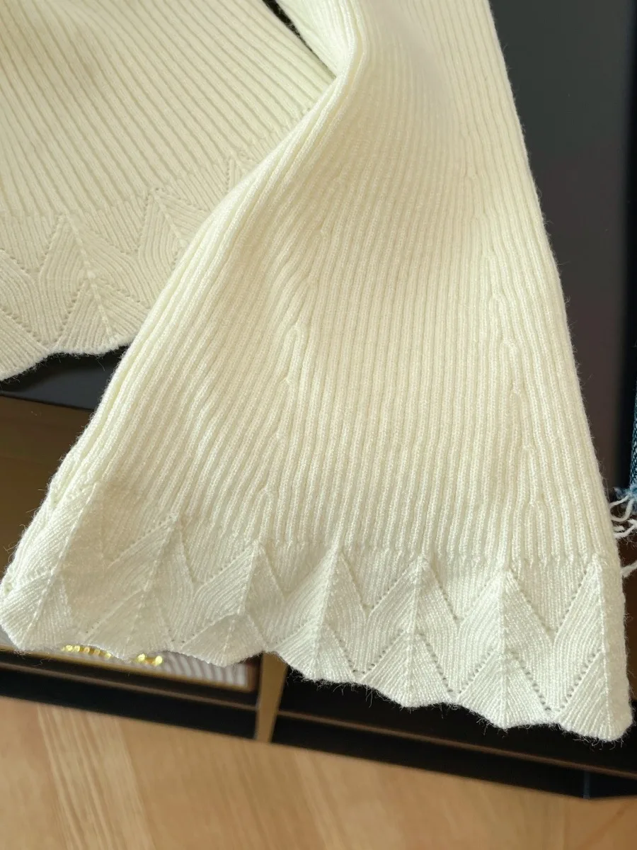 Flauschiges 3D-Blumen-Strickoberteil für Damen, V-Ausschnitt, schmale Passform, Bell Sve, warm, lässig, lang, Sve-Strickwaren für Herbst und Winter