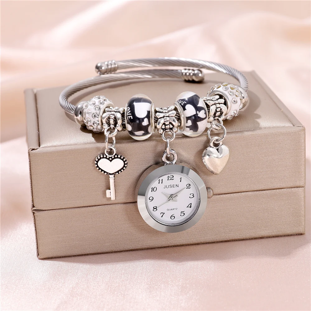 Fashion Love Pendant Women's bracelet Watch