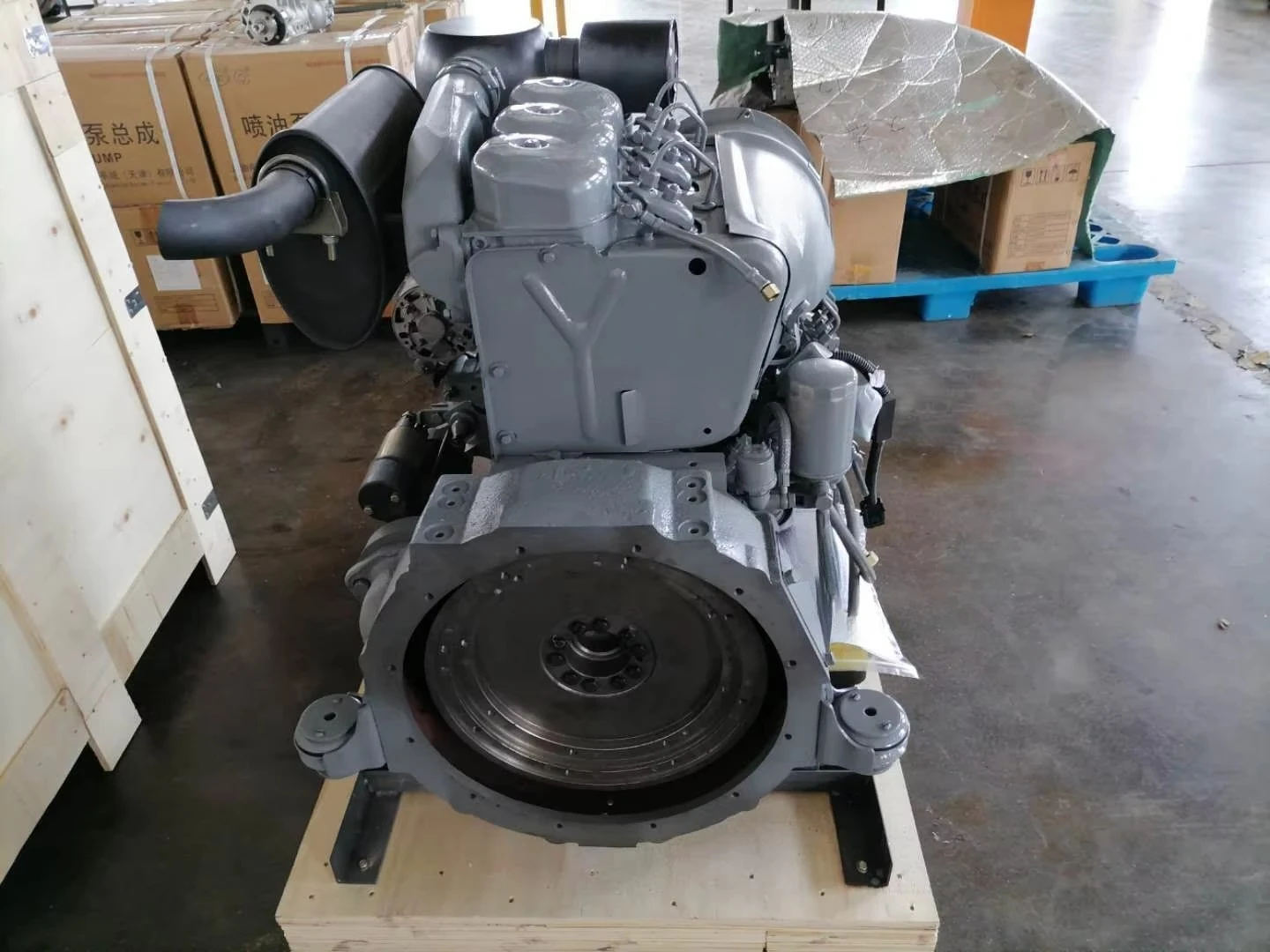 4 Stroke Air-cooled F3L912  Engine 3-cylinder 1500rpm 1800rpm 2000rpm 2150rpm 2300rpm 26kw 31kw 34kw 36kw 38kw 40kw F3L912