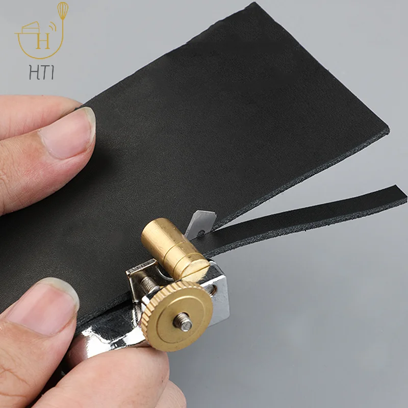 Cutter de sangle en cuir | Outil de coupe de 4 pouces avec poignée en aluminium | Outil d'artisanat en cuir bricolage pour les ceintures/sangles/accessoires | Tête en acier Cutter de sangle en cuir | Outil de coupe de 4 pouces avec poignée en aluminium | Outil d'artisanat en cuir bricolage pour les ceintures/sangles/accessoires | Tête en acier