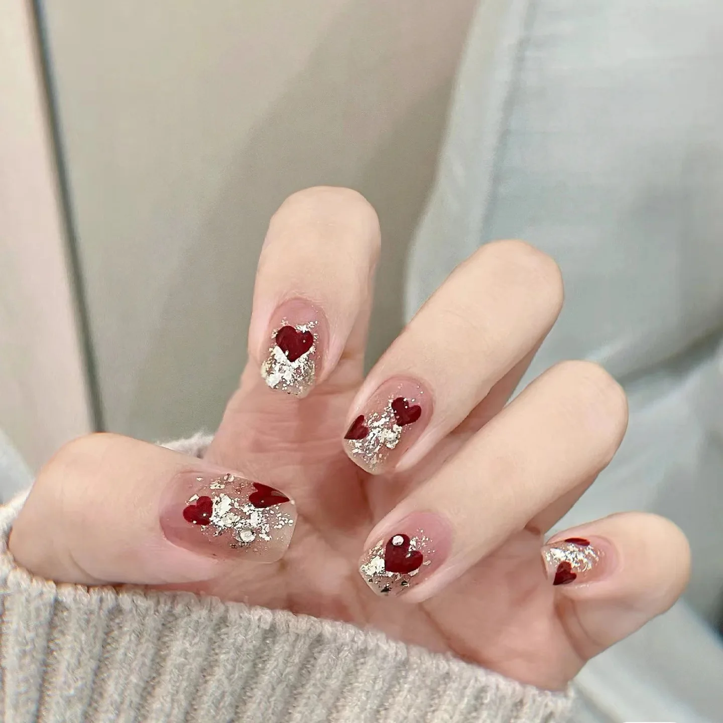 

10 шт., носимые съемные ногти ручной работы, красные, нежные, блестящие, короткие ногти, милые и милые накладные ногти, подарок для девочки