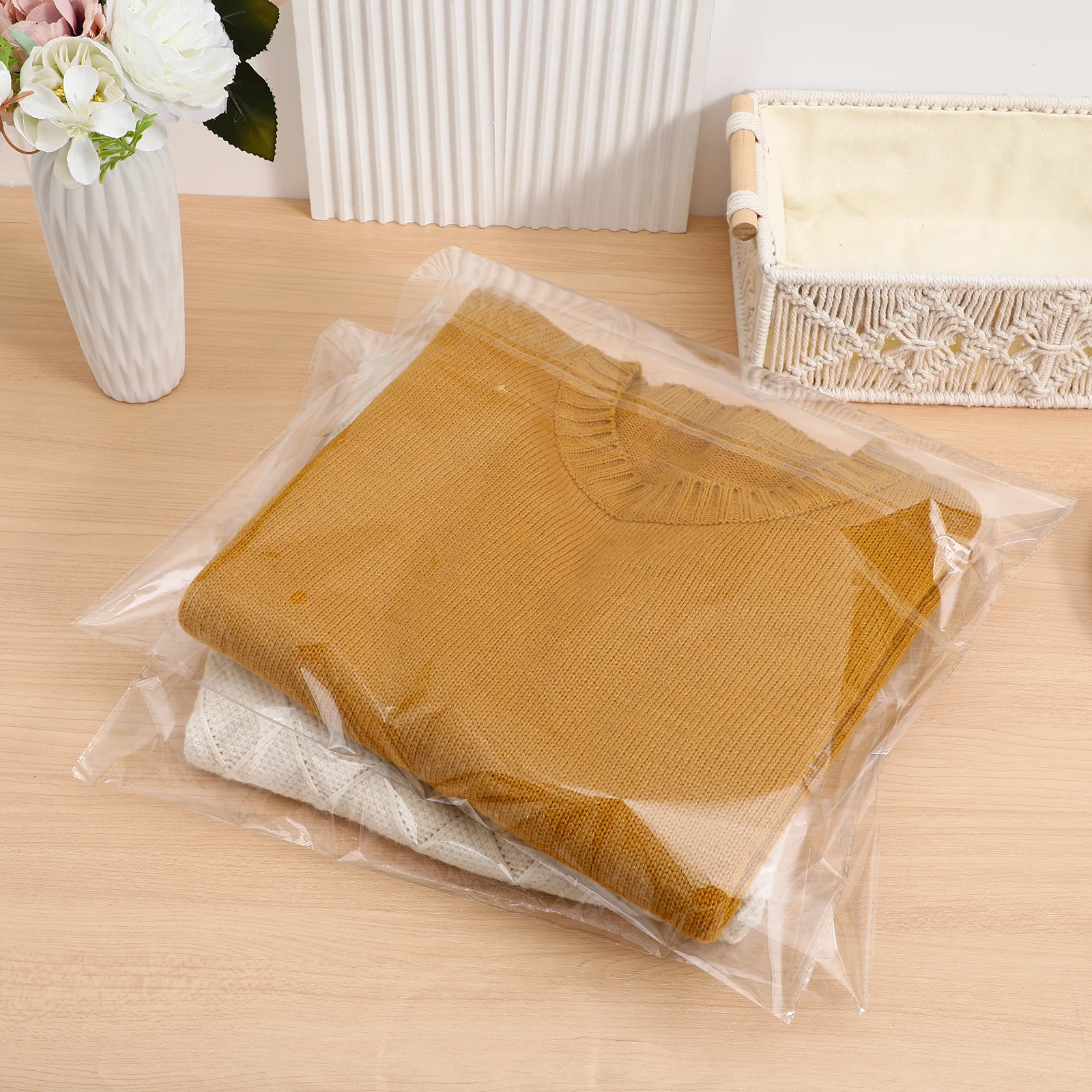 

100 Pcs Self Adhesive Bags Clear Large Sealed Resealable Bopp Cellophane Packaging Treat Shirt Gift Wrapping Bags