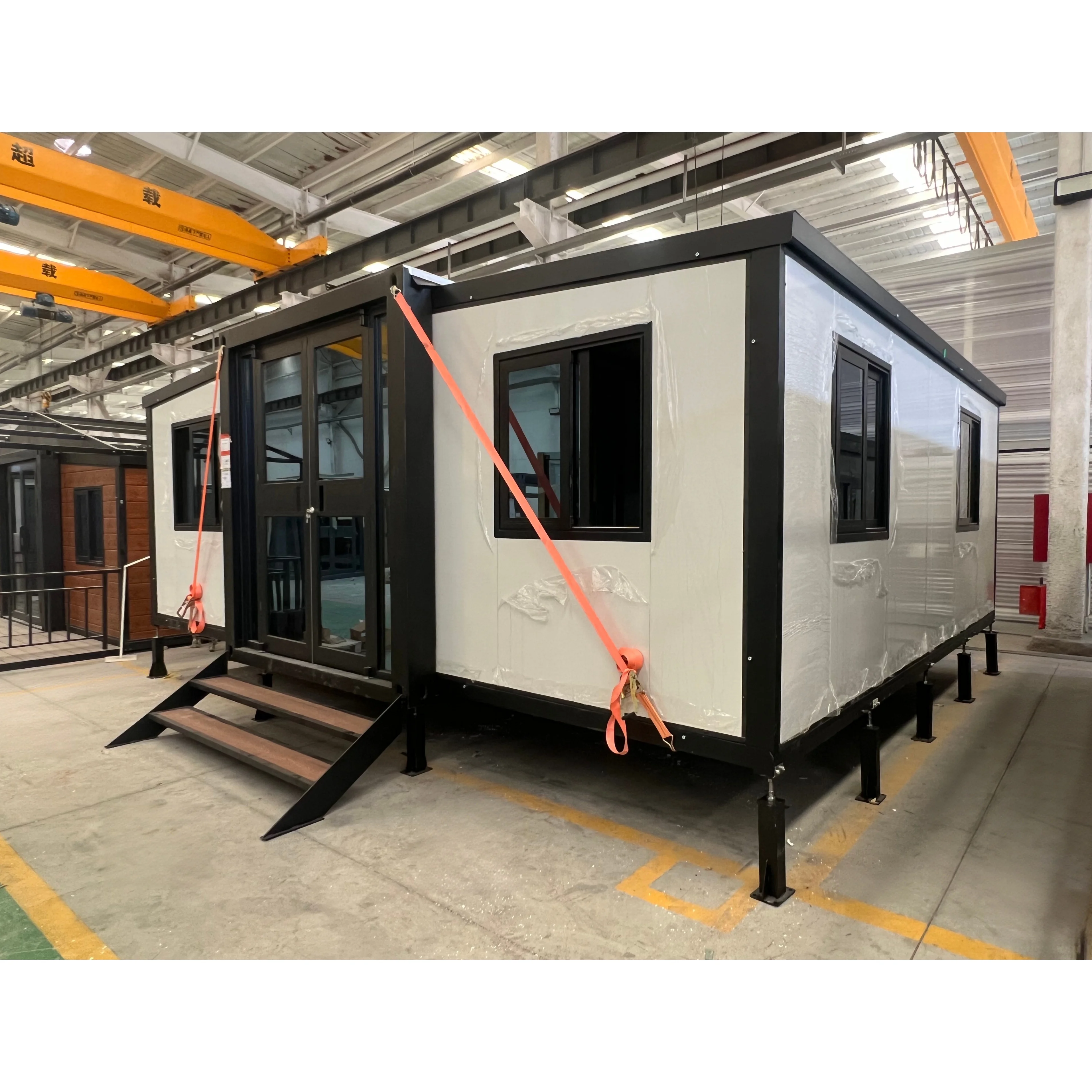 Ready Made 2 3 4 5 Bedroom Prefabricated 20Ft 40Ft Expandable Container House Luxury Prefab Villa Foldable Portable Mobile Home