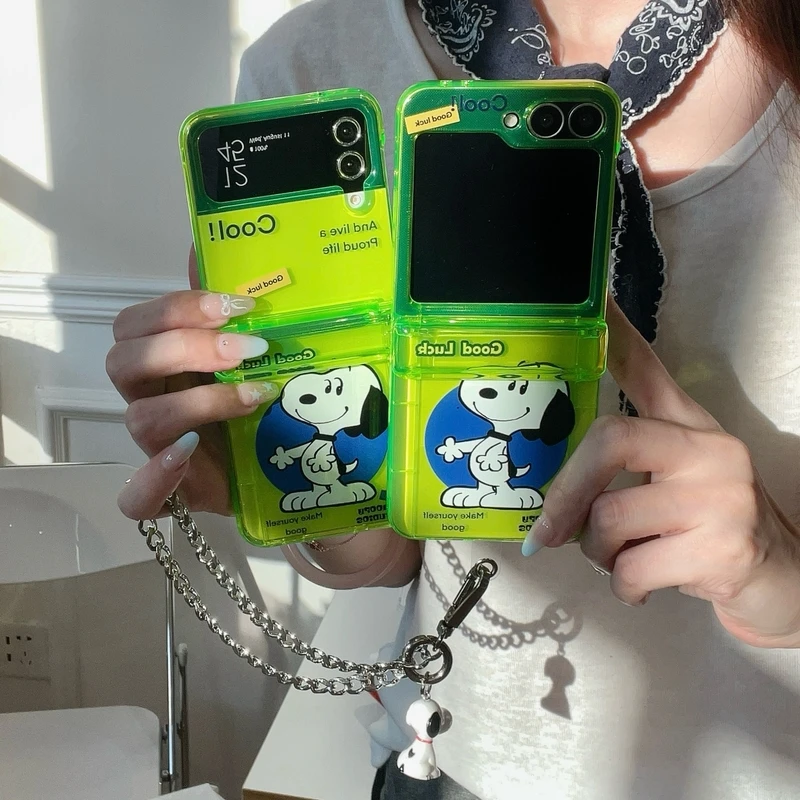 Cute Cartoon Peanut Snoopy Fluorescent Green Card Wallet Pocket Phone Case For Samsung Galaxy Z Flip 7 6 5 4 3 Hard TPU Cover view 3