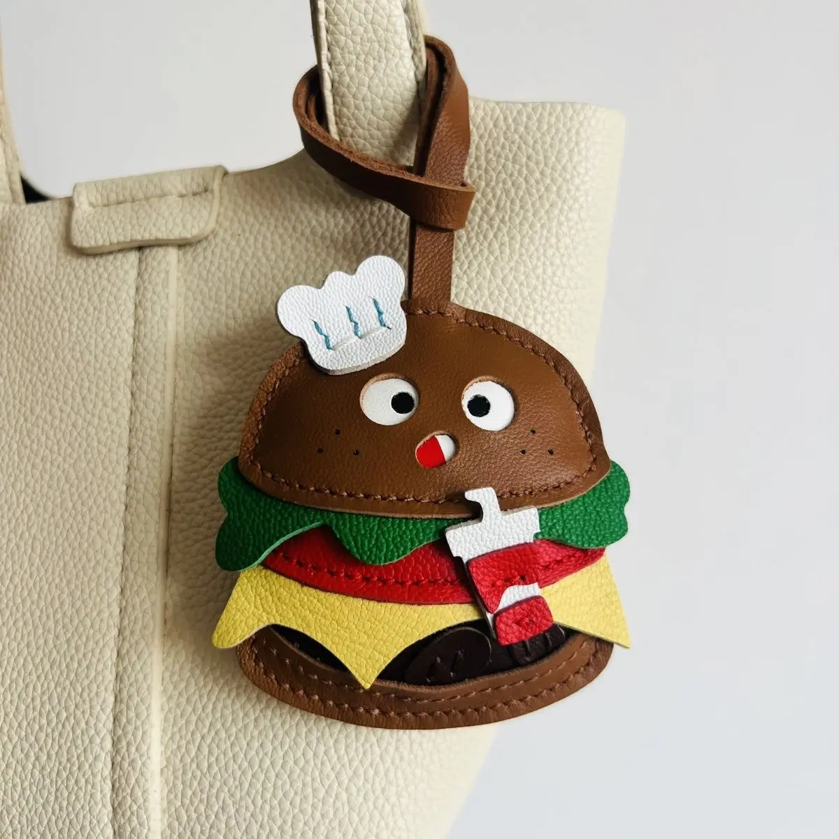 

Cute Hamburger Genuine Leather Handmade Bag Charm Exquisite Sweet Pendant Gift Keychain Decoration for Bags keychain