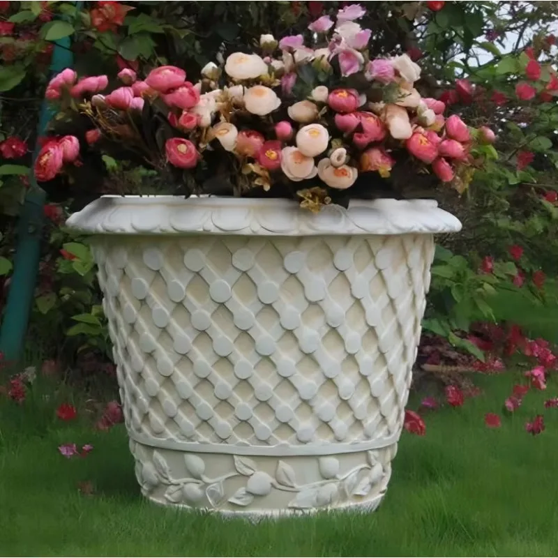 European-style flower pot high-quality decorative flower pot, suitable for outdoor landscape decoration in garden villacourtyard