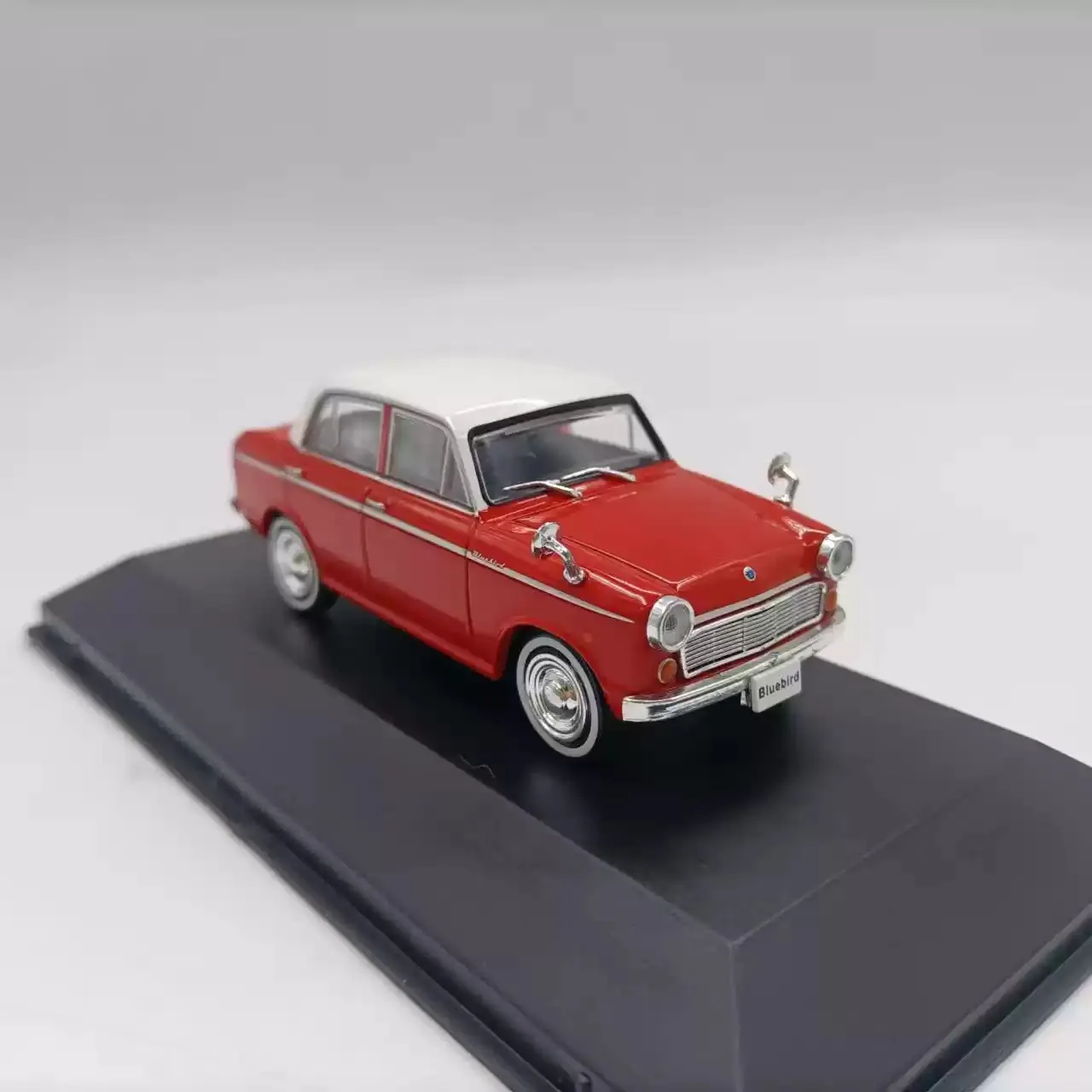 Diecast 1:43 Scale DATSUN BLUEBIRD 310 1959 Alloy Car Model