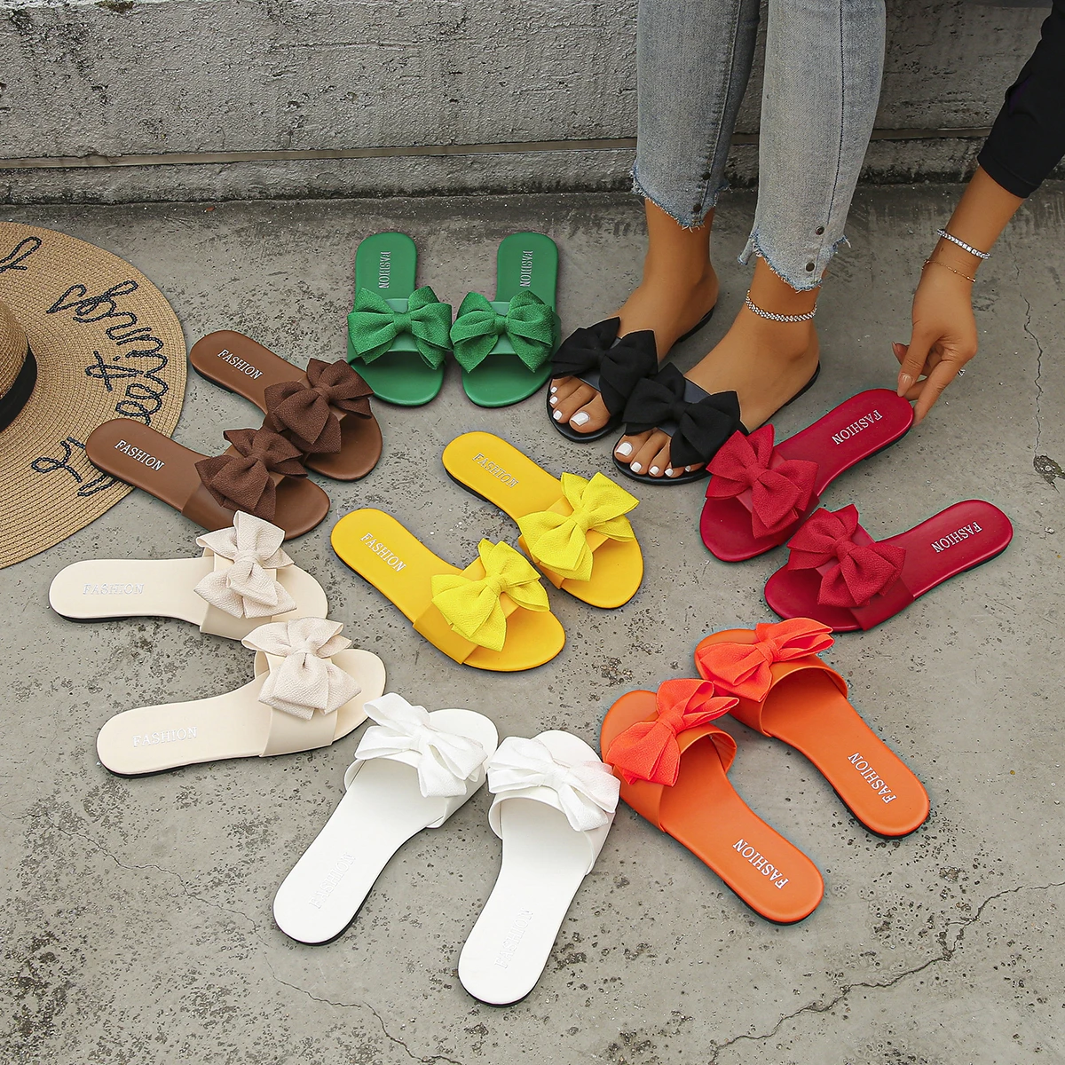 Women's 2026 New Fashion Bow Decorated Flat Slippers Summer Large Size Multicolor Casual Lightweight Beach Slippers Chanclas