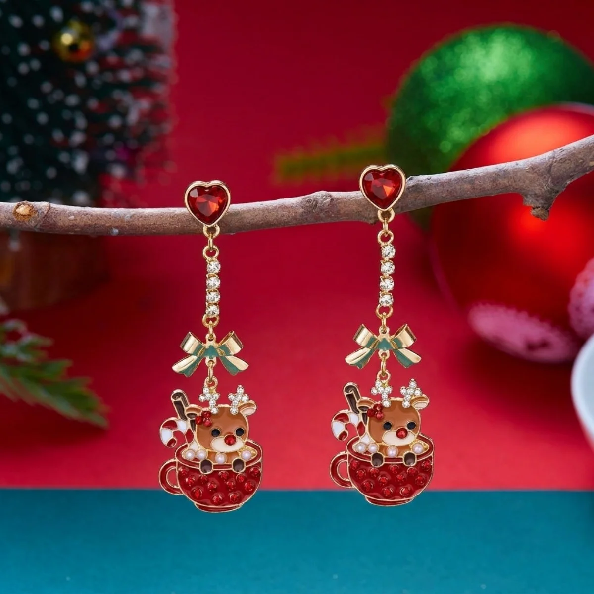 Weihnachtliche Emaille-Ohrringe mit Rentier-Motiv, Schleifen- und Quasten-Design für Damen, Weihnachtsmann-Schlitten, Süßigkeitenhaus, Geschenk-Schmuck – Detail 11