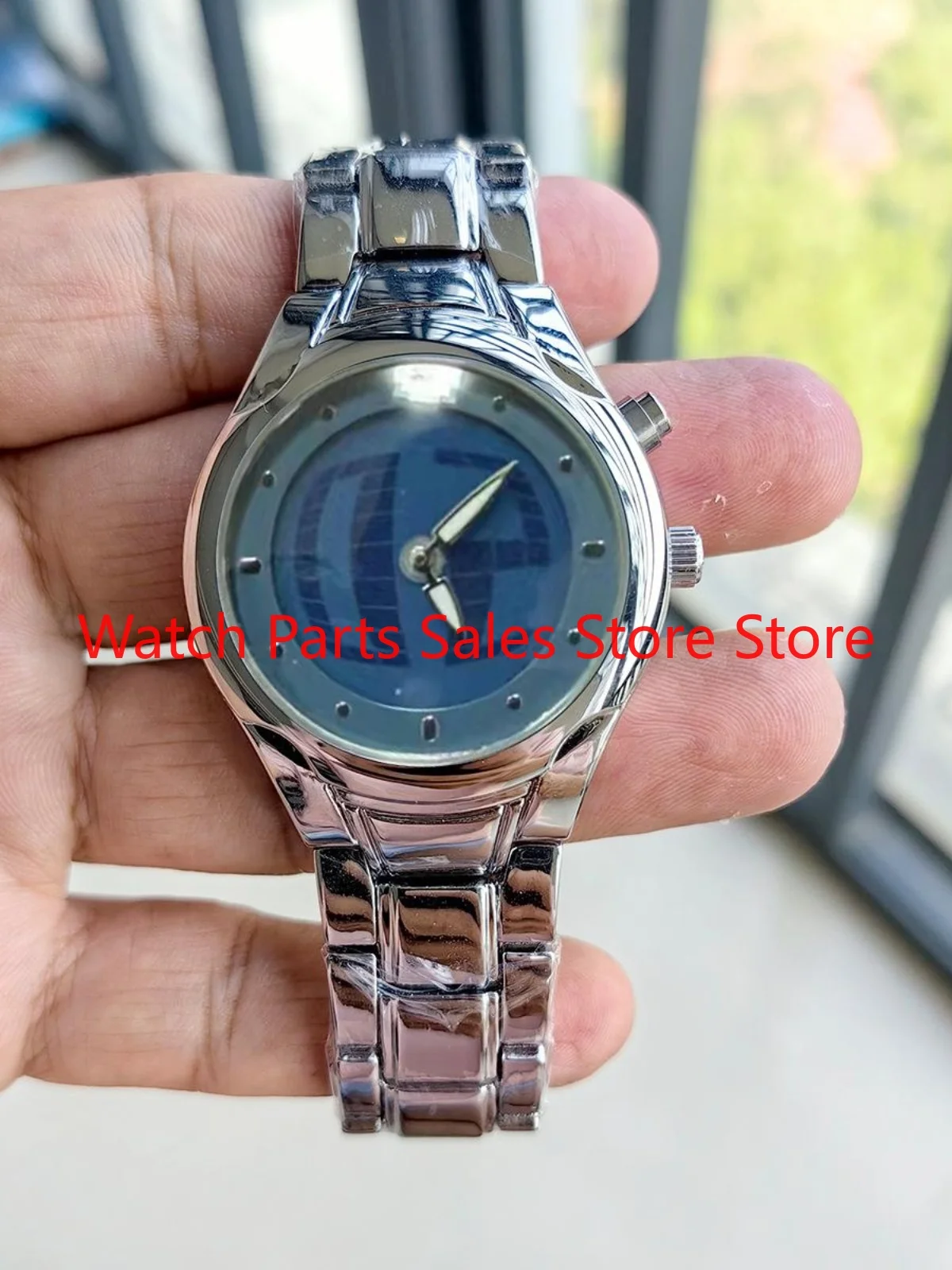 

Original flame abnormal line retro European and American men's watch advanced design color digital display couple