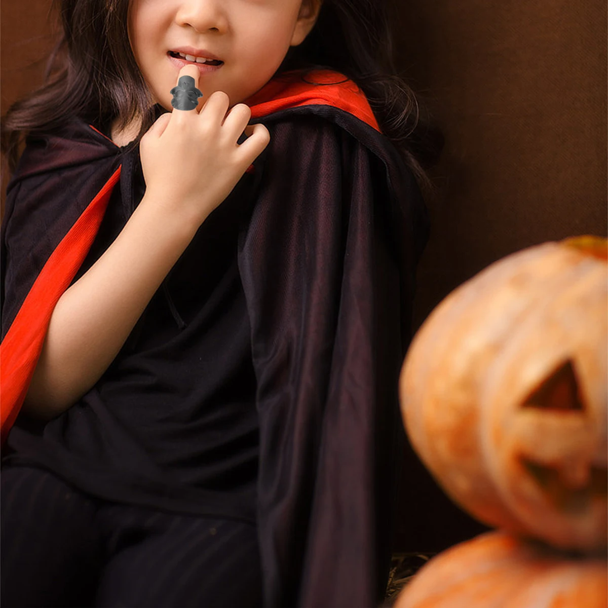 Skull แหวนของเล่นพลาสติกส่องสว่างกระพริบแหวนชุดสําหรับเด็กผู้ใหญ่ฮาโลวีน Trick Treat สยองขวัญธีมของขวัญ