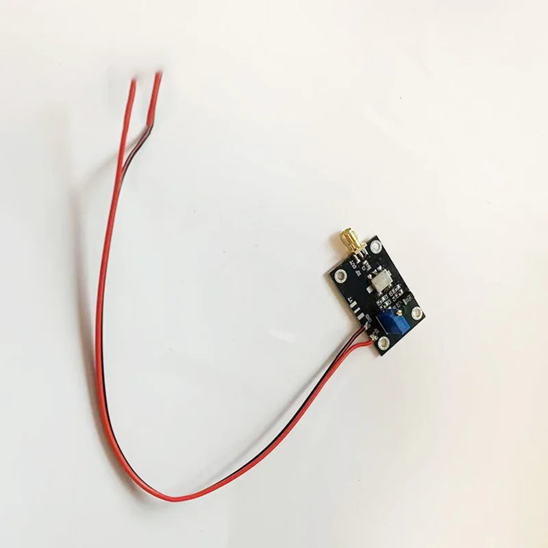 VCO 電圧制御発振器 1200-1600M 調整可能な L バンド周波数源 シンプルな周波数信号源