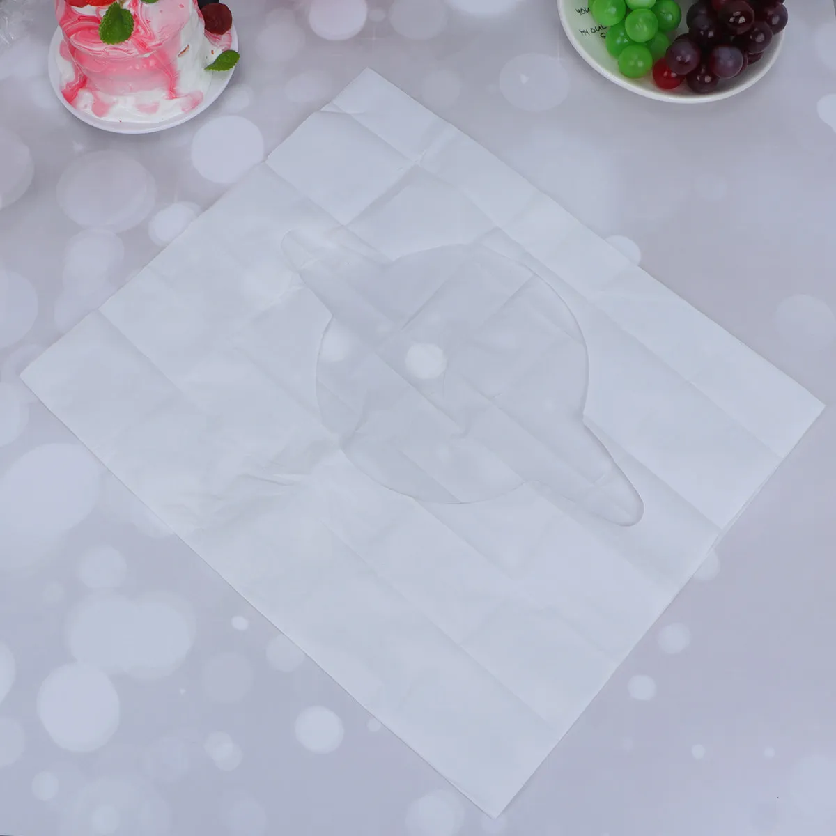 50 Delantales Desechables de Plástico, Antiaceite e Impermeables, para Cocina, Picnics y Actividades de Bricolaje