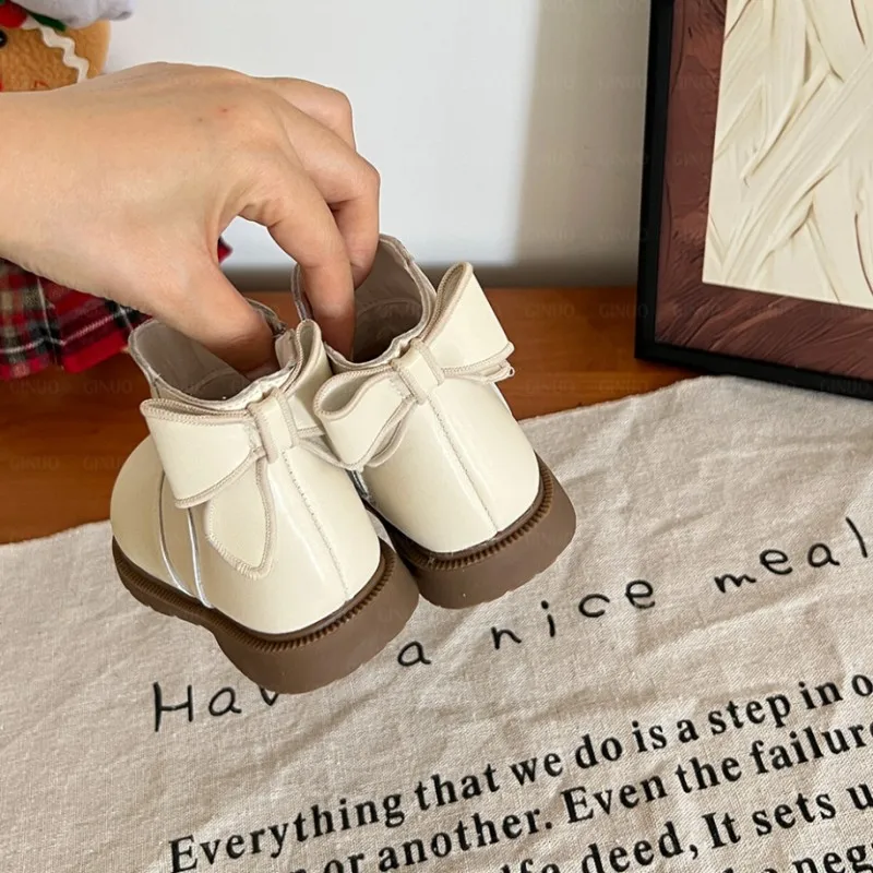 أحذية للأولاد ذات رأس عريض من القطن بنعل ناعم أحذية شتوية للفتيات الصغيرات أحذية مشي مضادة للانزلاق أحذية ثلج دافئة أحذية كاجوال بنعل ناعم