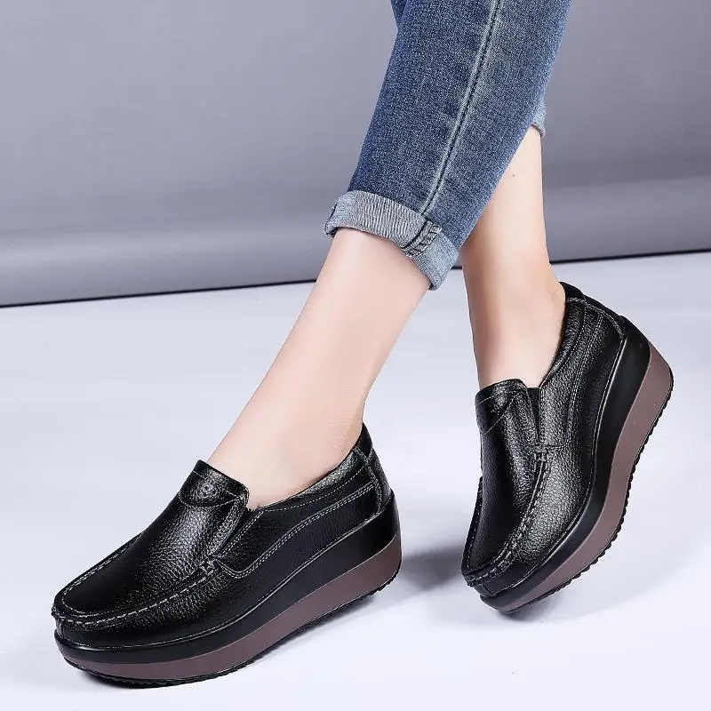 

Moccasins plus Size Women's Shoes Genuine Leather Platform Shake Shoes Wedge Women's Shoes Slip-on Height Increasing plus Size