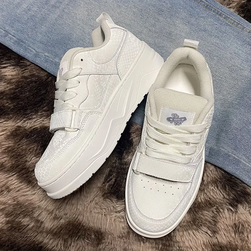 Fashionable Trendy Thick-Soled White Sneakers, Height-Increasing White Loafers, Large Size Shoes for Men, Breathable Couple Casual Shoes, Stylish Men's Sneakers