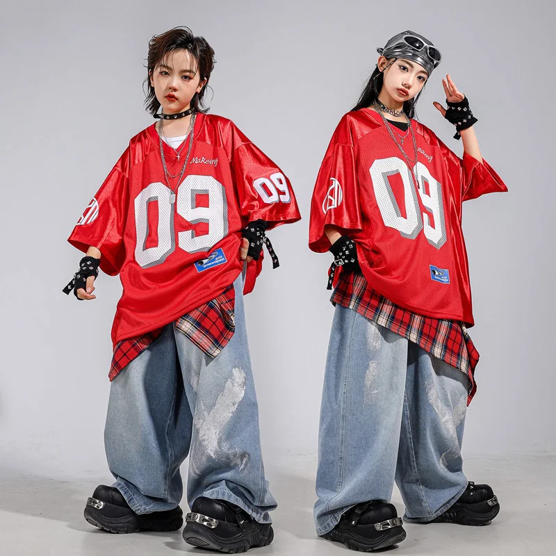 Kinder-Hip-Hop-Kleidungsset für Jungen, Street-Dance-Kostüm, Mädchen, Jazz, moderner Tanz, Anzug, Nummer 09, bedrucktes rotes T-Shirt, blaue Jeanshose