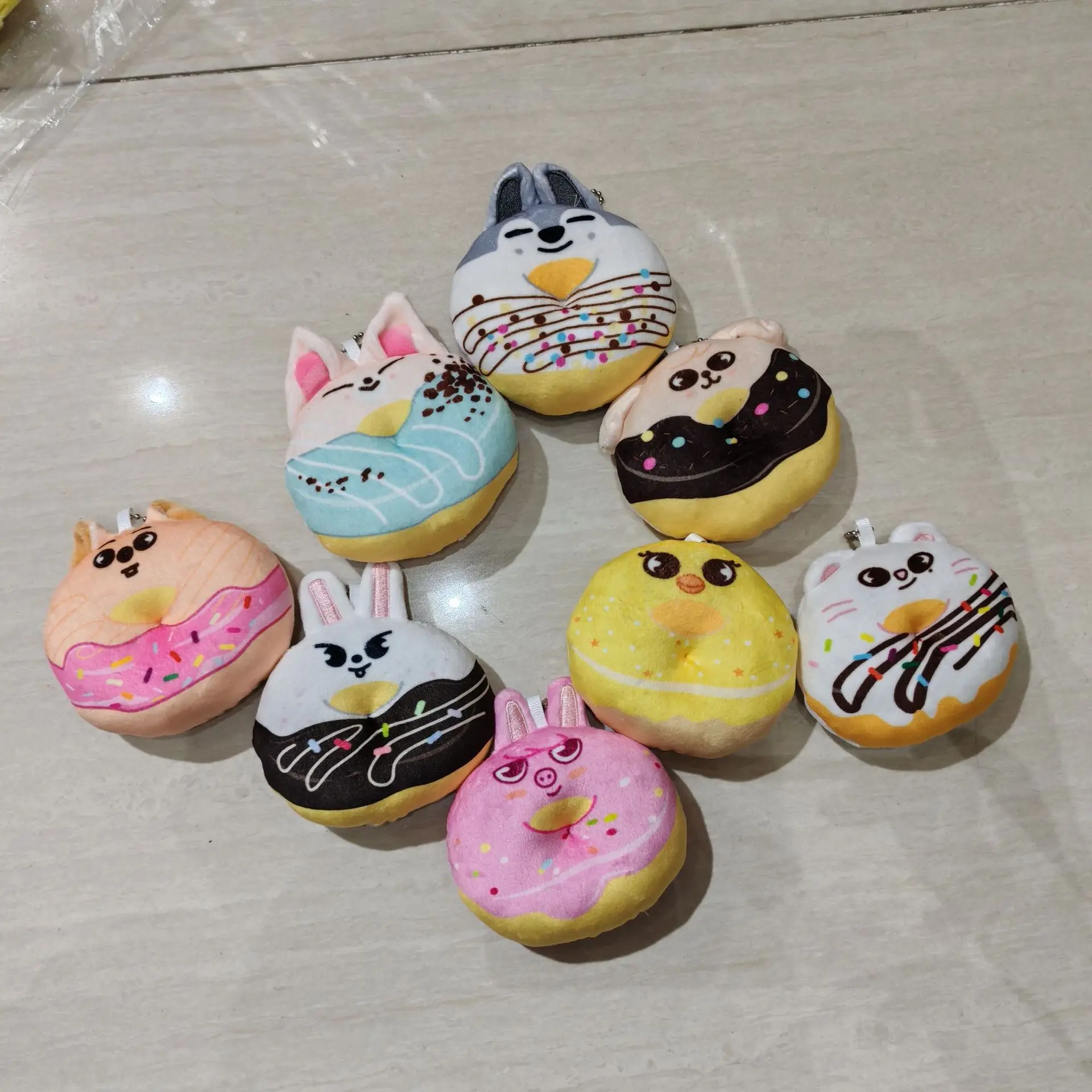 SKZOO الضالة الاطفال الكرتون الحيوان أفخم دمية حقيبة سلسلة مفاتيح دمية قلادة لطيف ألعاب حيوانات المفاتيح هدية مهرجان الأطفال