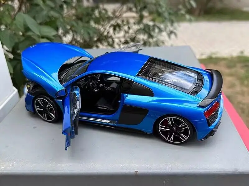 1:18 Scale KengFai R8 Sport V10 2021 Metal Blue DieCast Model Car Collection Limited Edition Hobby Toys