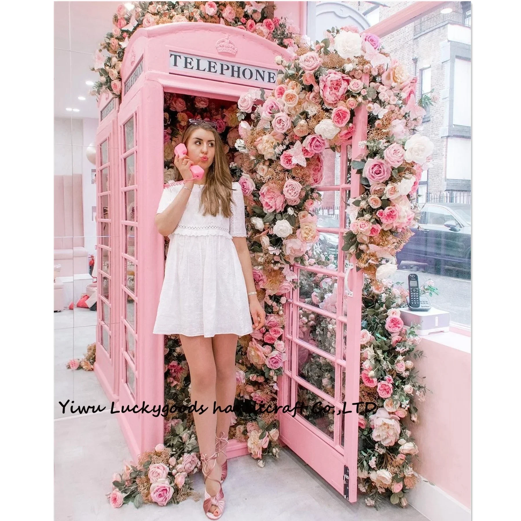 for LFB1646 Amazing Design Photo Props Telephone Booth Set with Artificial Flowers for Wedding Hotel Salon Decorations