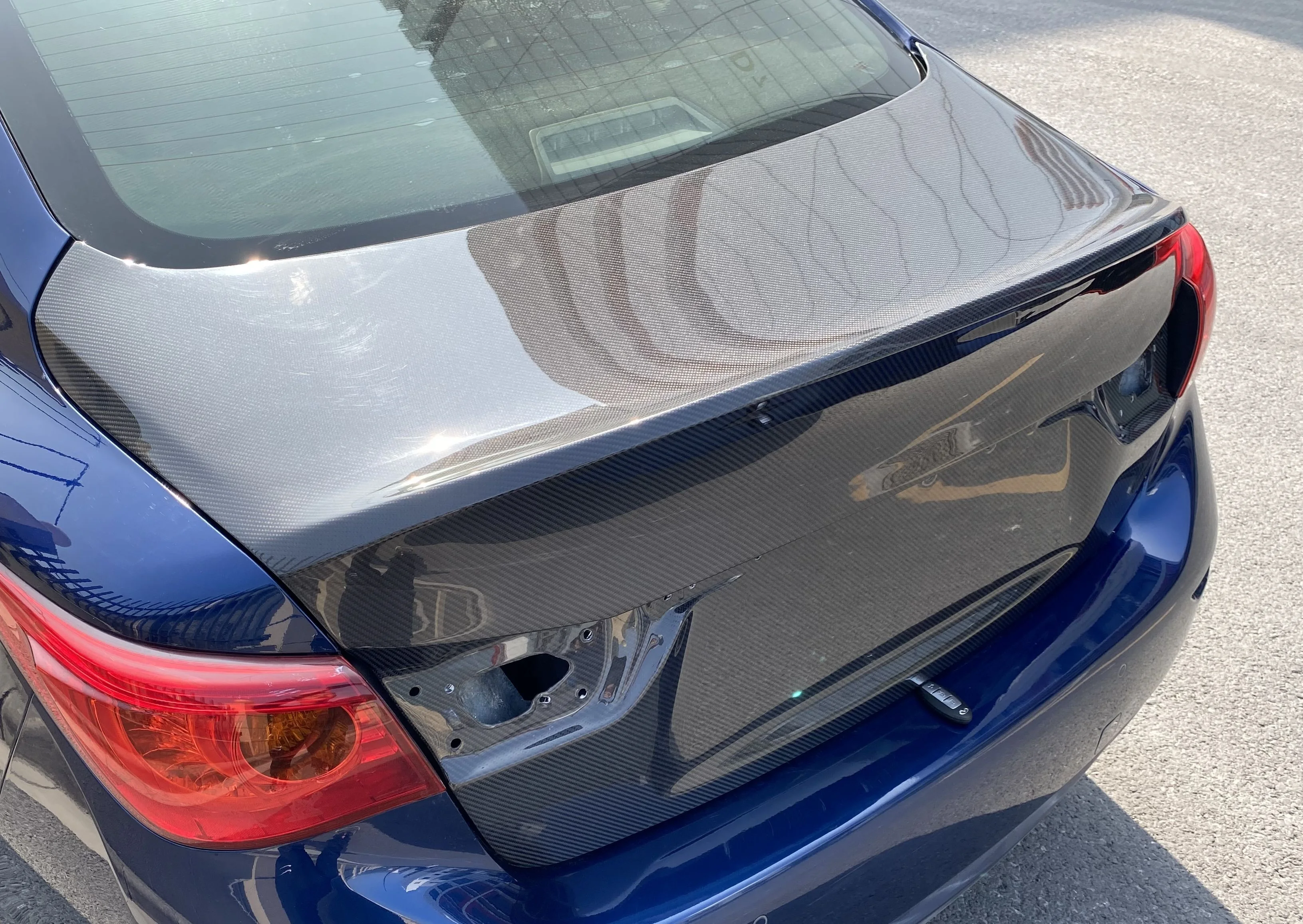 

Top-Grade FORInfiniti Q50 2018-2024 Rear Trunk Cover Carbon Fiber