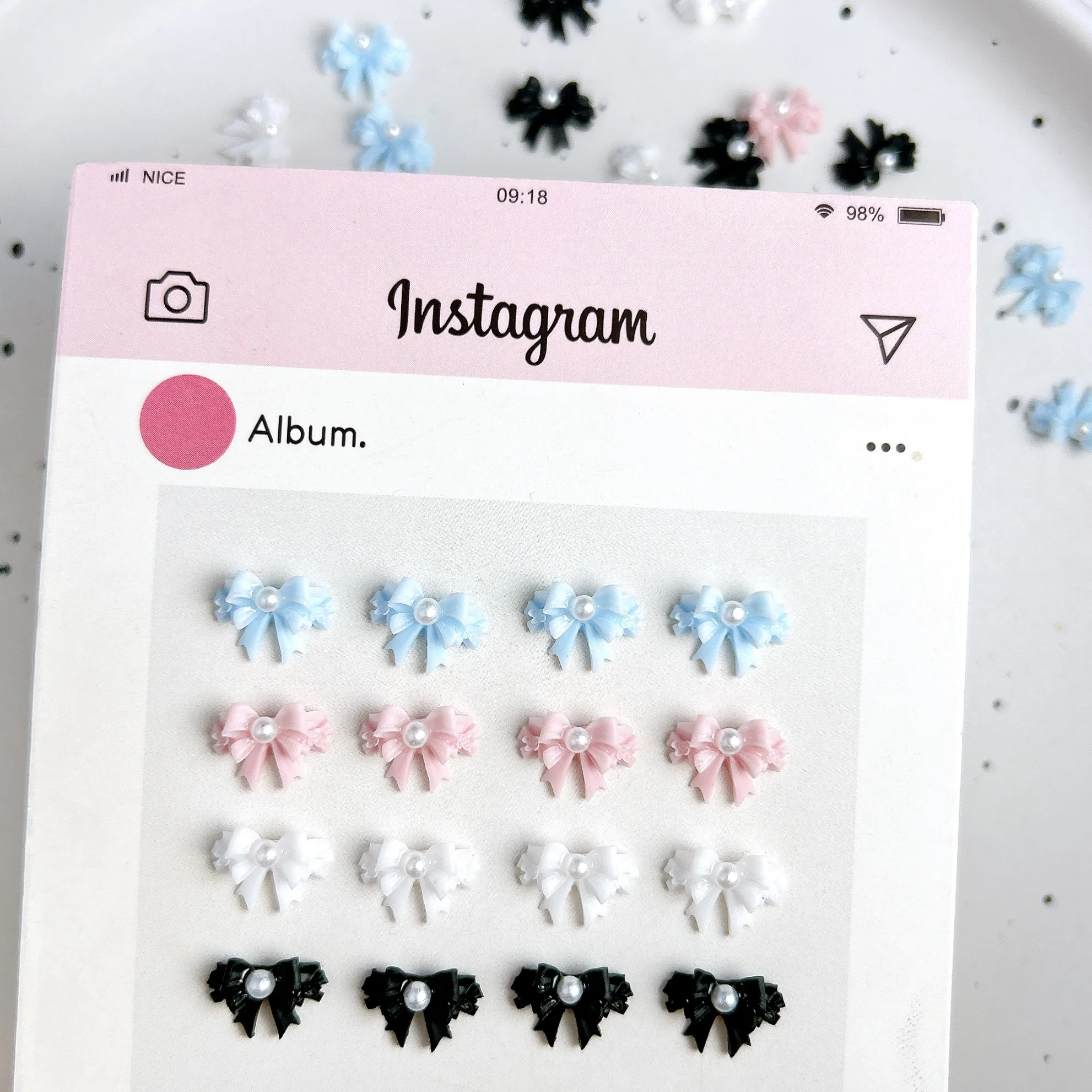 20PCS Minimalista Dolce Nastro Archi Unghie artistiche Decorazioni Colorate Doppio Strato di Perle Archi Resina Unghie Pendenti e Ciondoli Unghie FAI DA TE Ornamenti