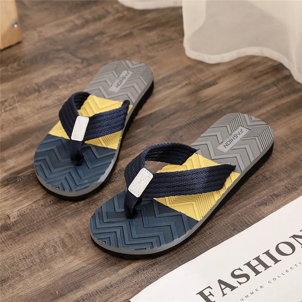 New Men Slippers Summer Breathable Beach Leisure Shoes Slip On Man Flip Flops Lightweight Soft Slipper Zapatos Hombre