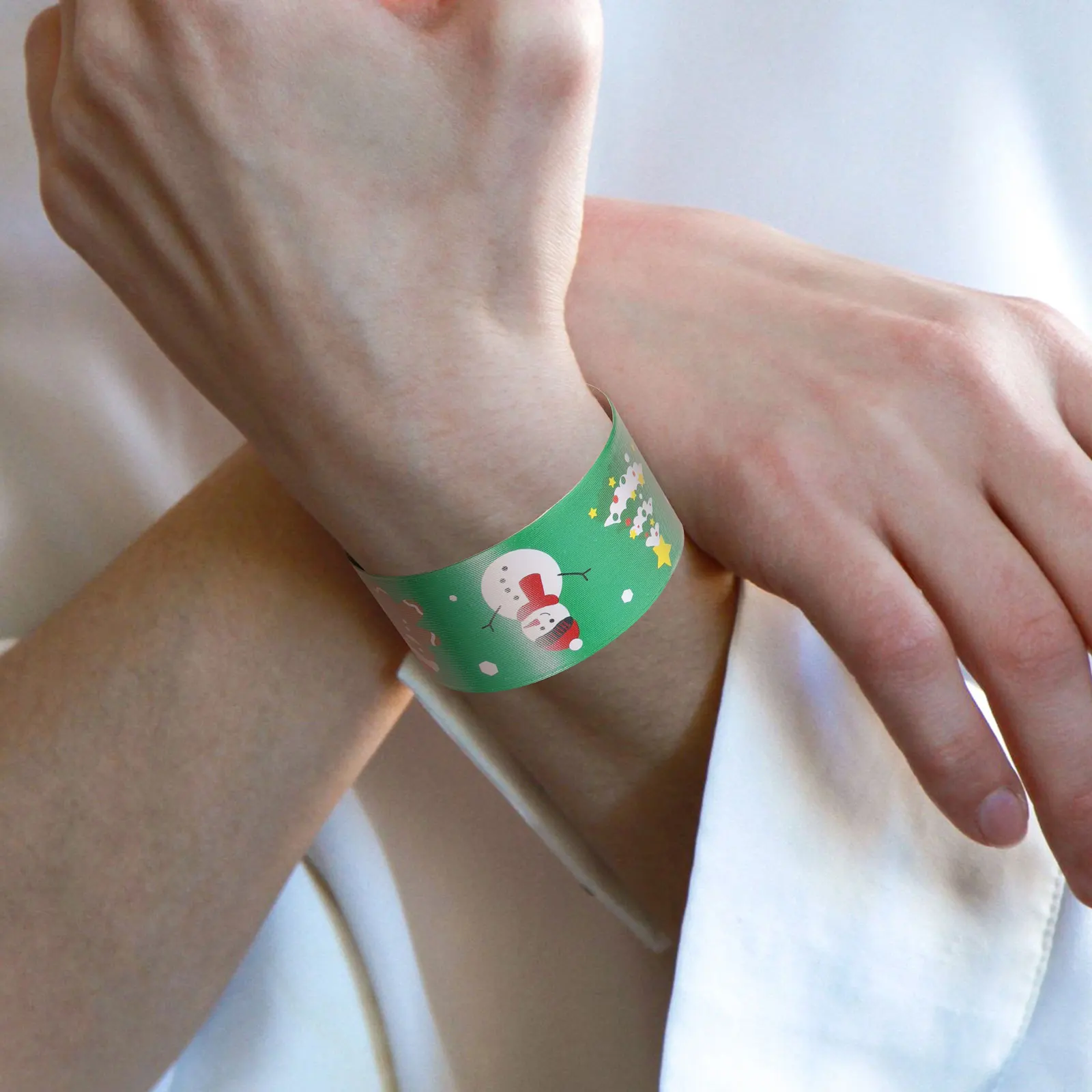 96 Pcs Christmas Stocking Holiday Slap Bracelet Party Favours Incentive Clapping Kids Birthday Favor PVC Bracelets