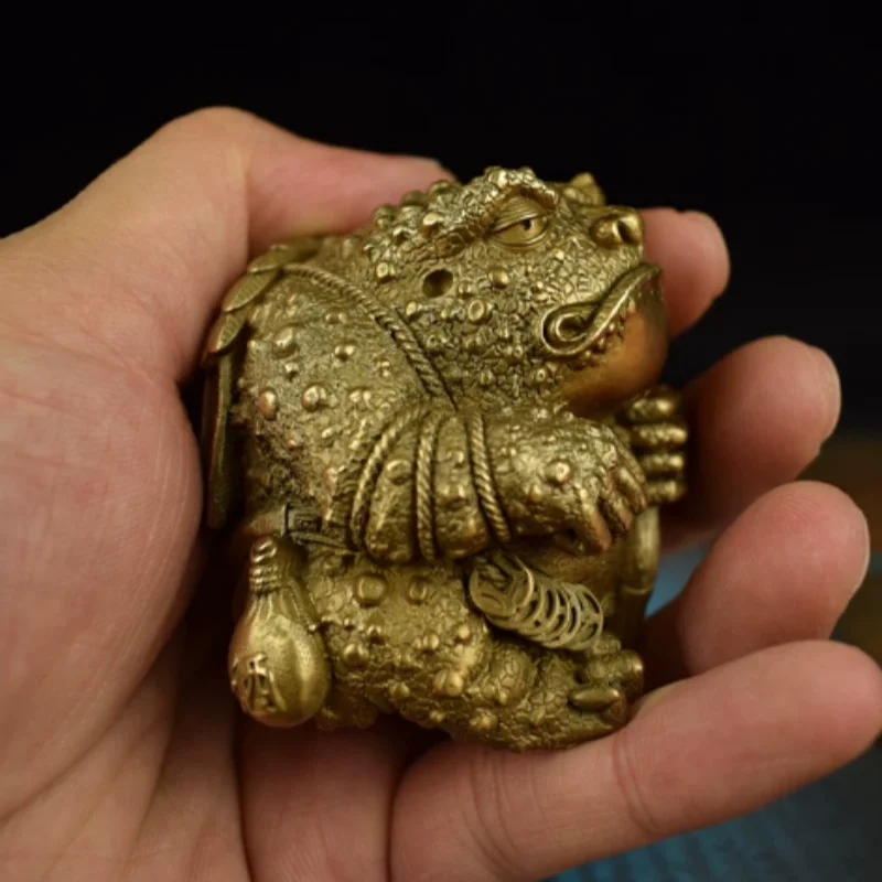 Retro Copper mini Chinese Money Toad Figurine Zen Wealth Attractor Paperweight, Study Decor & Collectible Craft
