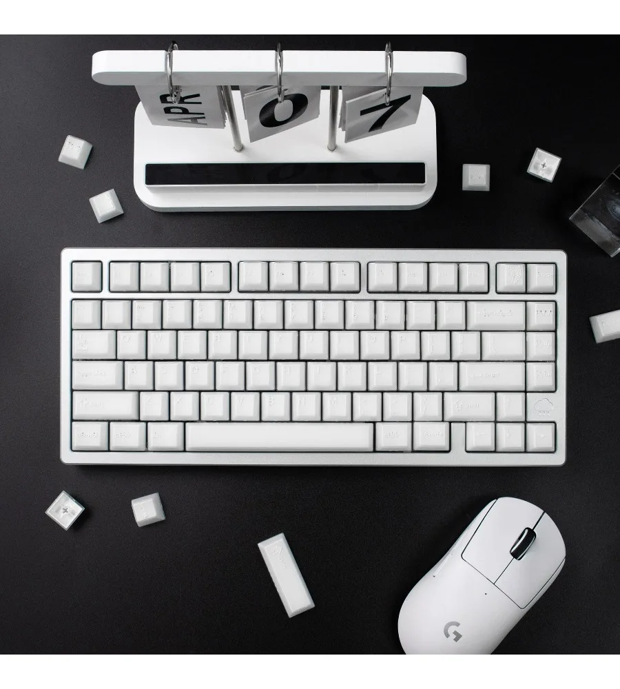 Original high-quality Wooting/made68 wireless mechanical keyboard semi-transparent keycap ABS two-color customization