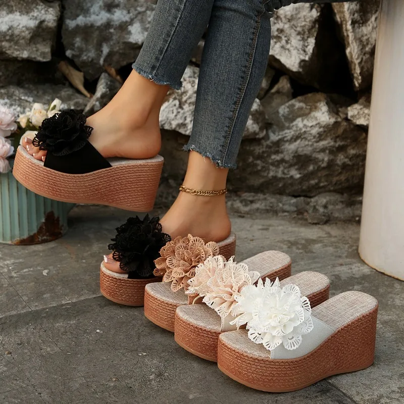 **Round Headed Flower Decorated Open Toed Fashionable Women's Slippers Newly Arrived Hot Selling Sexy Modern High Heeled Sandals
