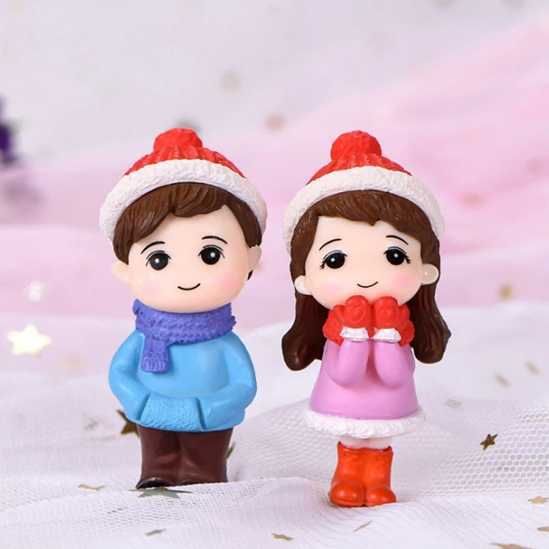 1/2pc Cute Lovers Couple Miniature Landscape DIY Ornament christmas Home Fairy Garden Dollhouse Decor Car Ornament Gift Figurine