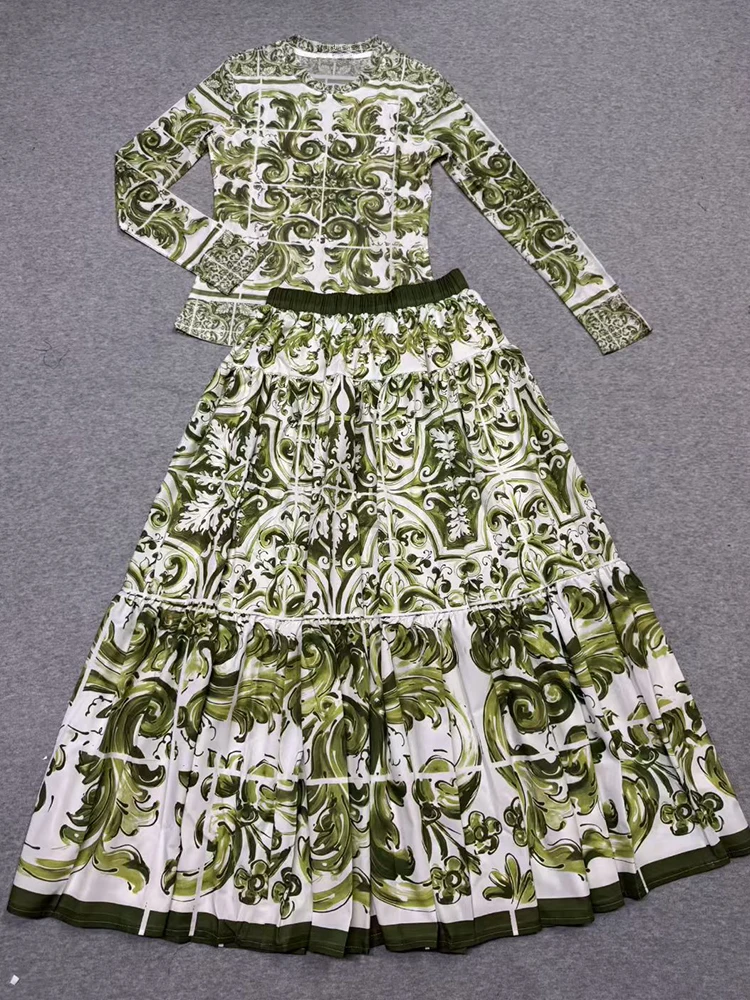 

2025 Autumn Women's Retro Geometric Printed Headset, Mesh Knitted T-shirt Two Piece Set+High Waist Loose Half Skirt Fashion Set