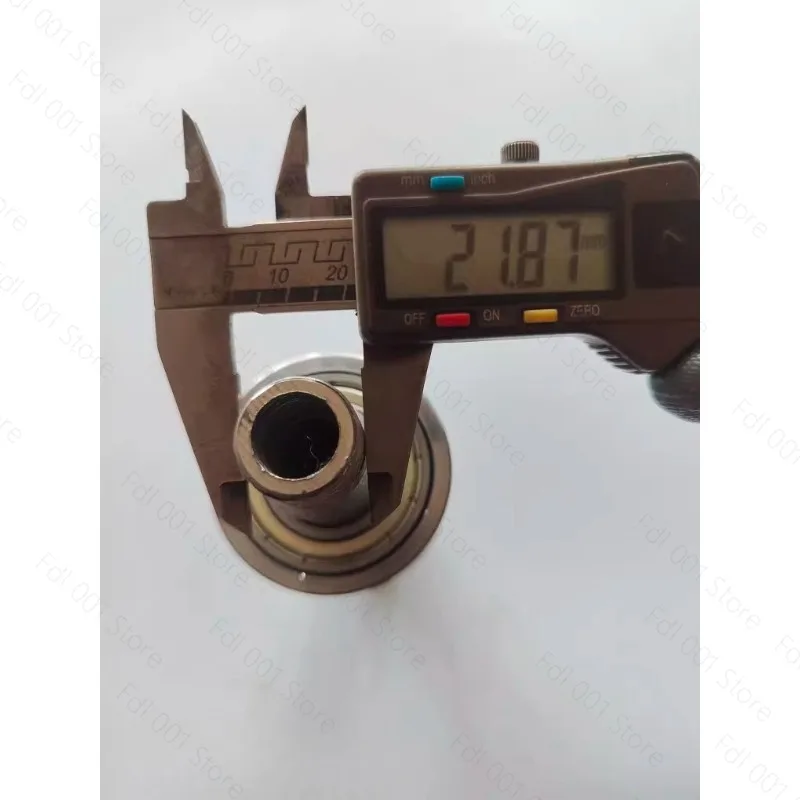 Water Drilling Rig Drilling Rig Water Injector Water Jacket Drilling Hole Carbon Steel Pressurized Flow Increasing Drill Bit